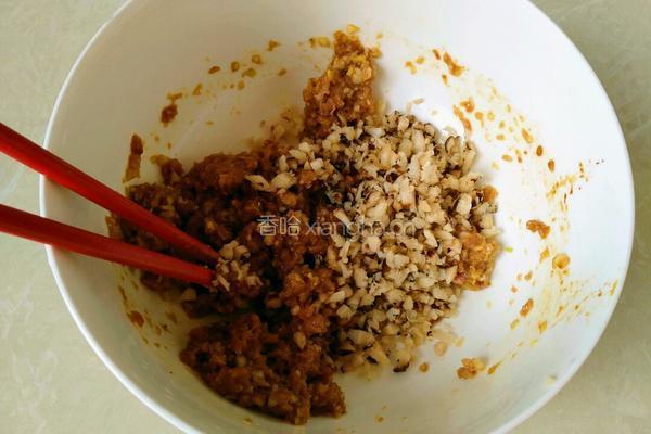 香菇猪肉丸的做法图解5