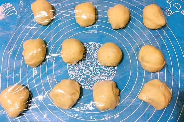 椰蓉面包的做法图解9