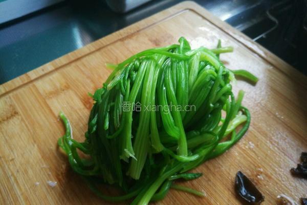芹菜猪肉饺子馅的做法图解4
