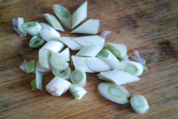 肉炒香菇油菜的做法图解3