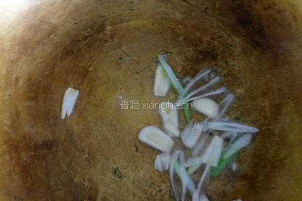 菜花炒虾的做法图解2