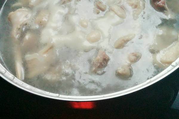 老鸭炖香菇的做法图解4