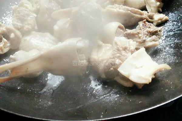 老鸭炖香菇的做法图解6