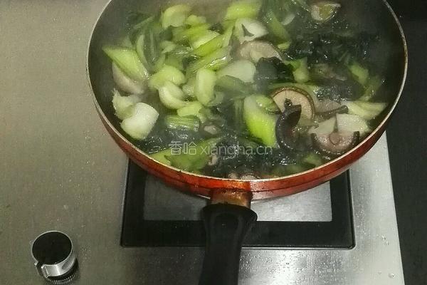 紫青菜烩香菇的做法图解8