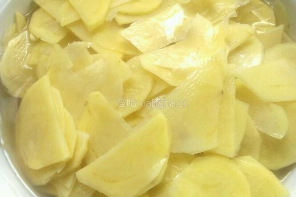 青椒土豆片的做法图解2
