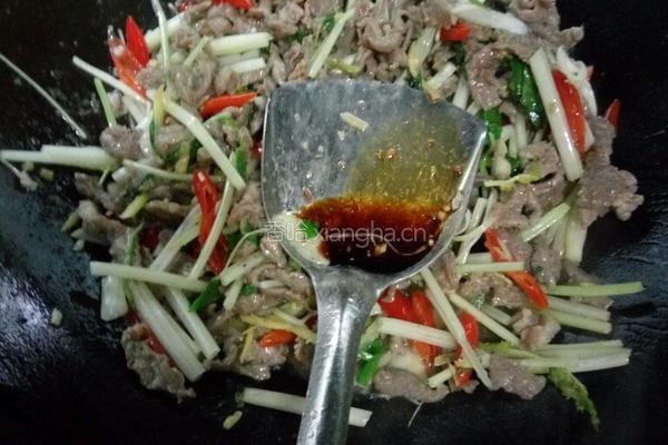 芹菜炒牛肉的做法图解7