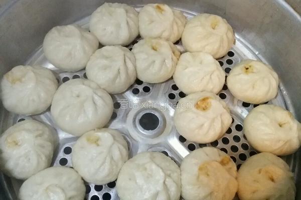 胡萝卜肉包子的做法图解3