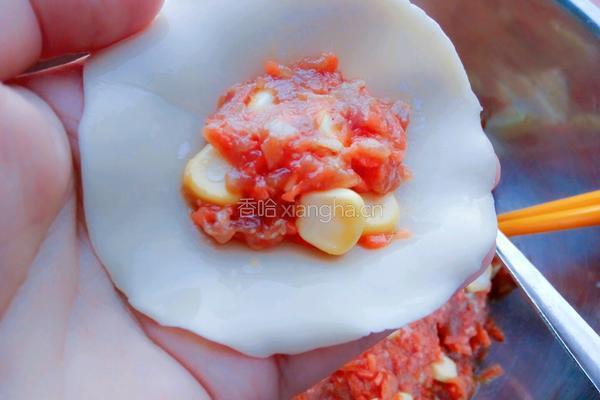 玉米胡萝卜猪肉饺子的做法图解6