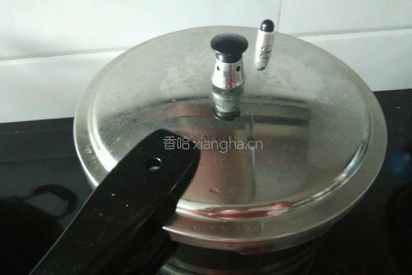 高压锅炖猪肚的做法图解8