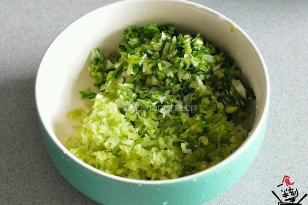 酸汤水饺的做法图解3
