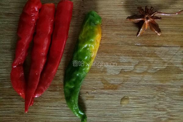 鸡腿炖土豆蘑菇的做法图解3