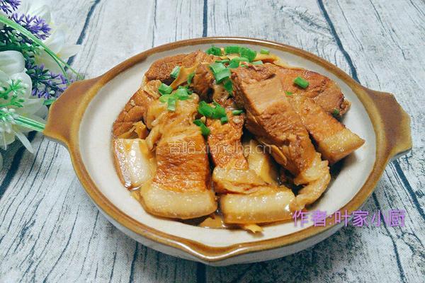 五花肉焖笋干的做法图解15