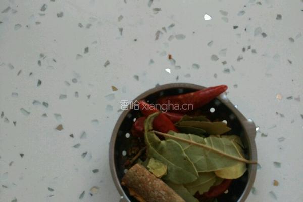 秘制酱香肉夹馍的做法图解3