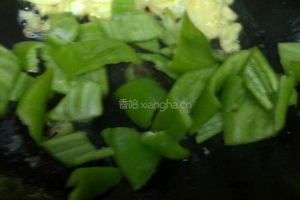 尖椒炒鸡蛋的做法图解6