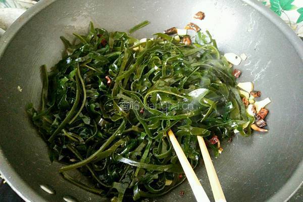 辣炒海带丝的做法图解5