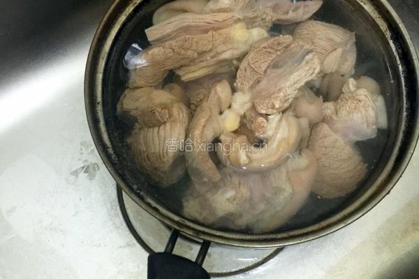 当归党參羊肉汤的做法图解3