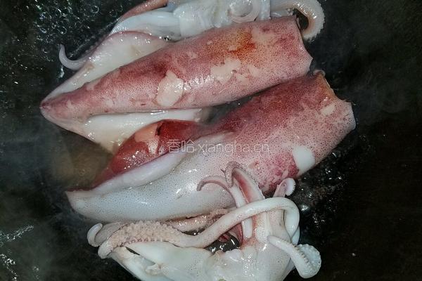 番茄酱鱿鱼的做法图解3