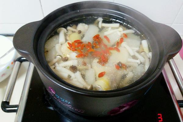 竹荪杂菌炖鸡汤的做法图解7
