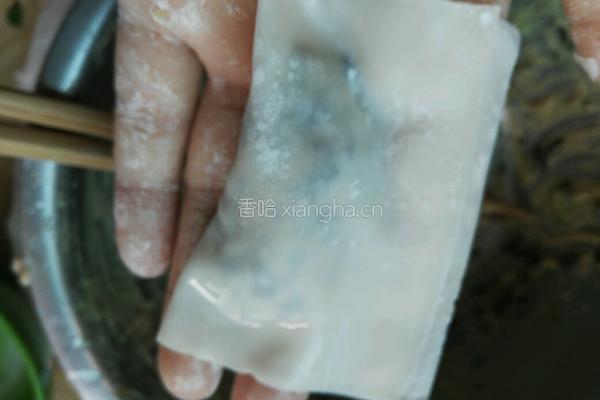 木耳猪肉馄炖的做法图解7