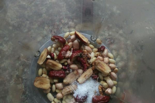 核桃红枣豆浆的做法图解4