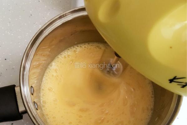 棒棒糖蛋糕胚的做法图解4