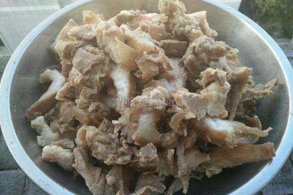萝卜牛腩煲的做法图解1