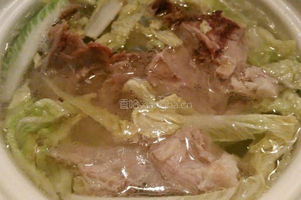 娃娃菜鸭架汤的做法图解6