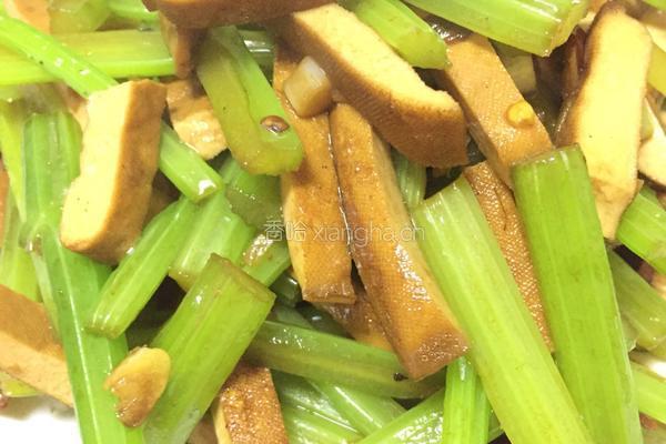 芹菜炒香干的做法图解9