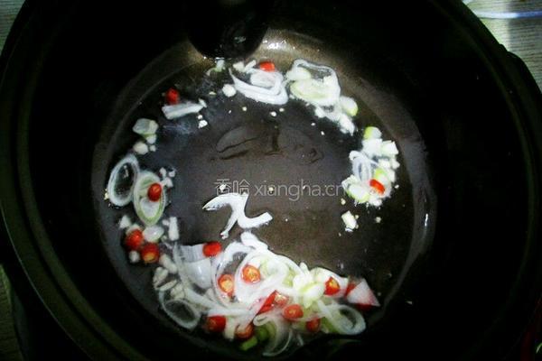 豆瓣茄子火腿的做法图解3