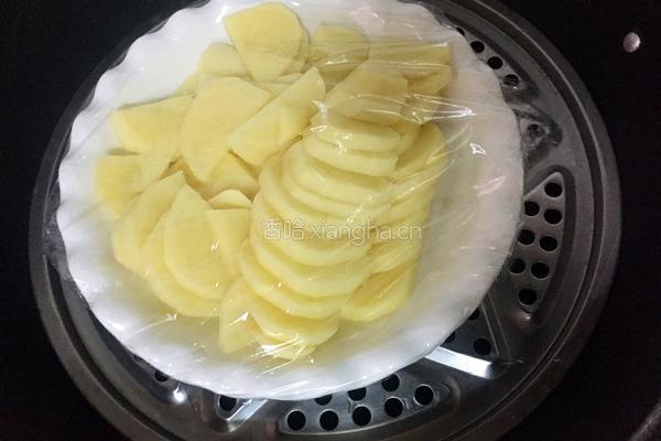 土豆莲藕饼的做法图解2