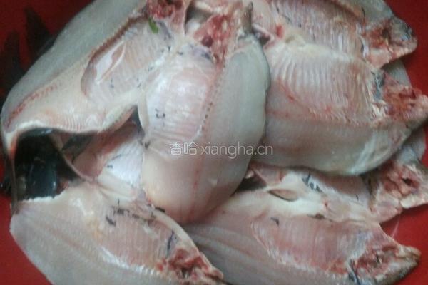秘制腊鱼的做法图解1