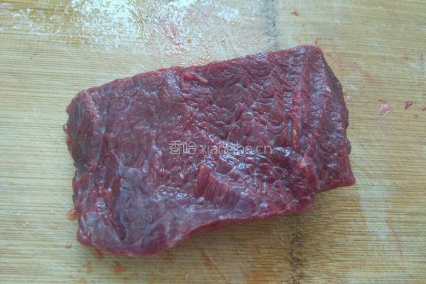 豆腐牛肉汤的做法图解1
