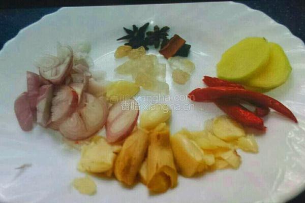魷魚炆腩肉的做法图解3
