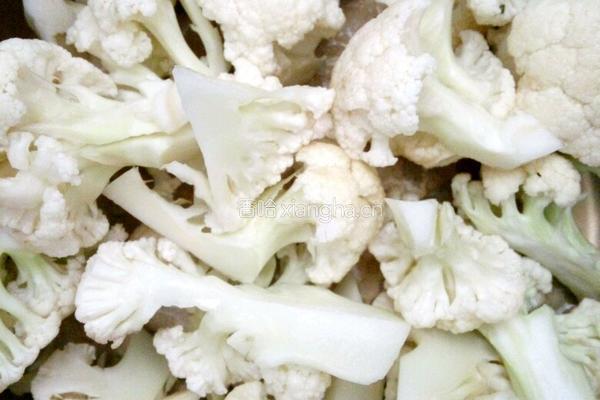 白灼白菜花的做法图解2