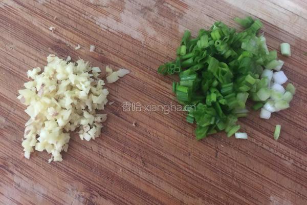 什锦炒饭的做法图解2