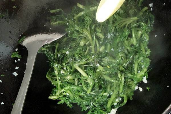 蒜蓉茼蒿的做法图解5