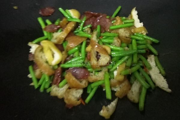 腊肠炒豆角的做法图解6