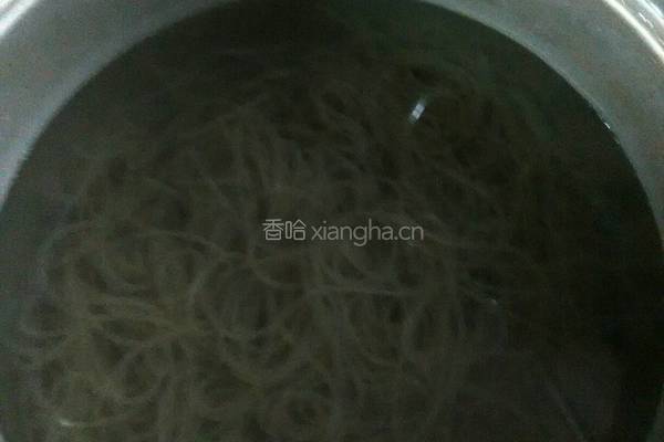 正宗川味酸辣粉的做法图解1