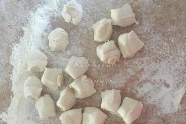 牛肉木耳胡萝卜饺子的做法图解11