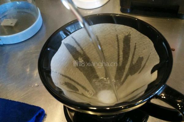 哥伦比亚惠兰 精品手冲咖啡的做法图解3