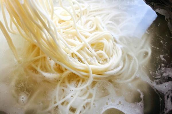 酸菜牛肉面的做法图解8
