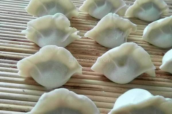 猪肉韭菜饺子的做法图解14