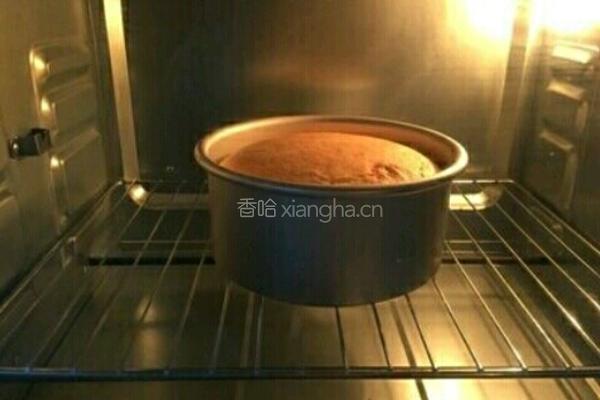 戚风蛋糕的做法图解7