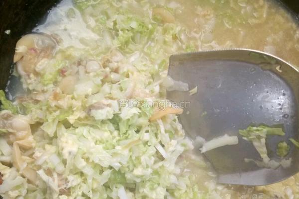 花蛤蜊肉鸡蛋白菜汤的做法图解8