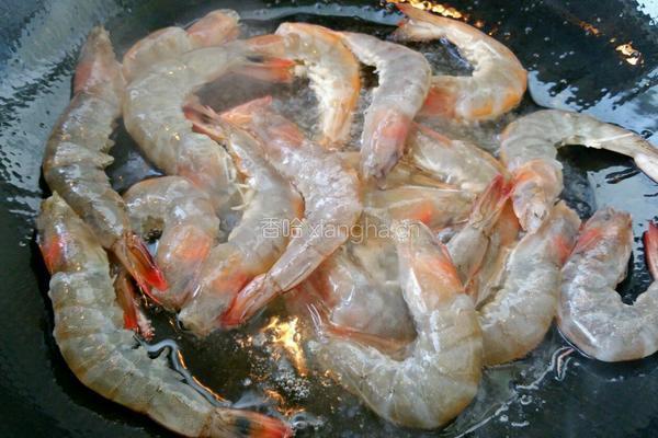 白菜炒虾的做法图解5
