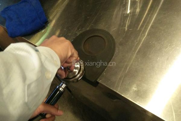 咖啡拿铁的做法图解3