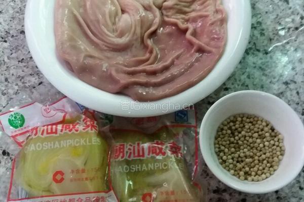 咸菜猪肚汤的做法图解6