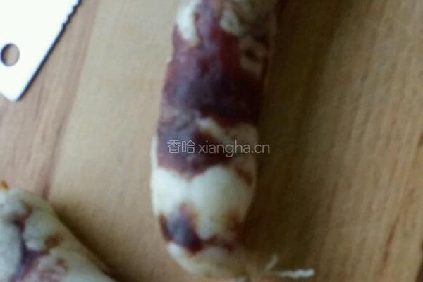 炒香肠的做法图解1