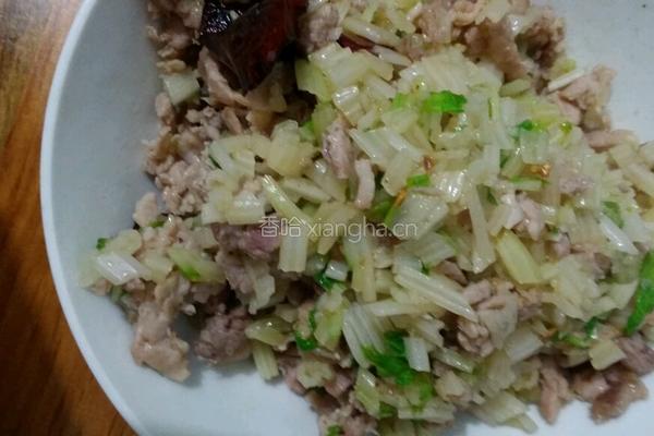 芹菜炒肉末的做法图解6