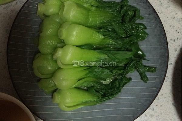 香菇扒油菜的做法图解3